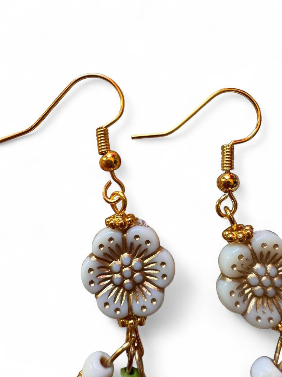 Handmade Colorful Boho Flower & Leaf Beaded Dangle Earrings – Gold Tone