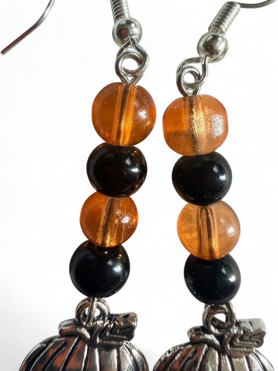 BOO-TIFUL SOULS Pumpkin Jack-O’-Lantern Earrings
